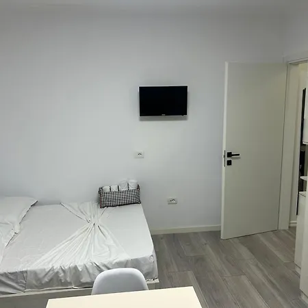 Private Center Tiran