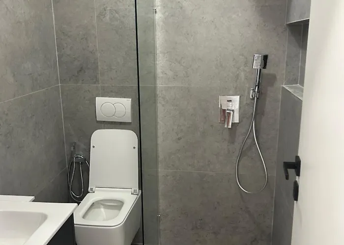 Private Center *