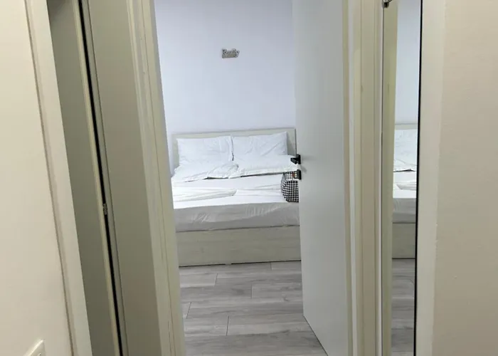 Private Center 地拉那